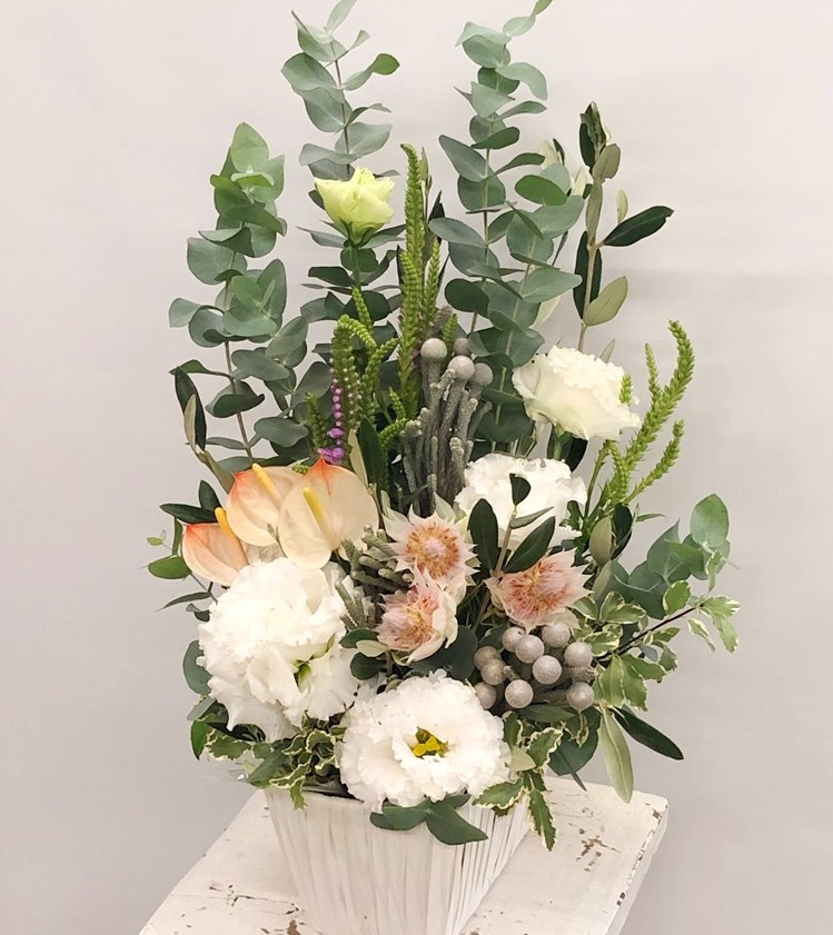 BAYSISへオーダーメイドアレンジメントを配達しました!【横浜花屋の花束・スタンド花・胡蝶蘭・バルーン・アレンジメント配達事例476】